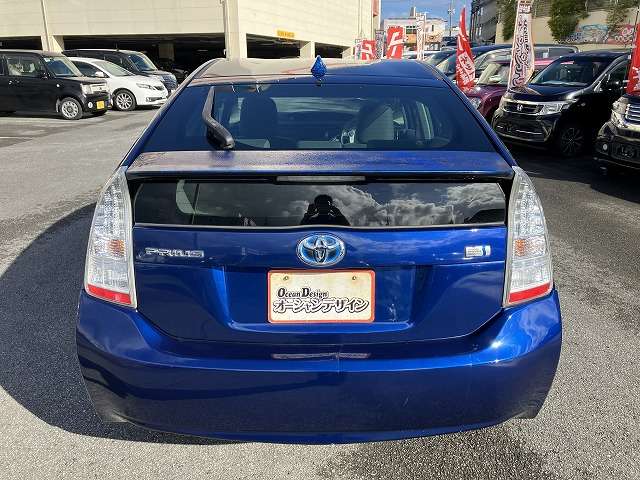 トヨタ プリウス