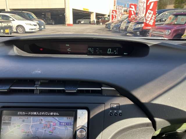 トヨタ プリウス