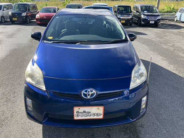 トヨタ プリウス