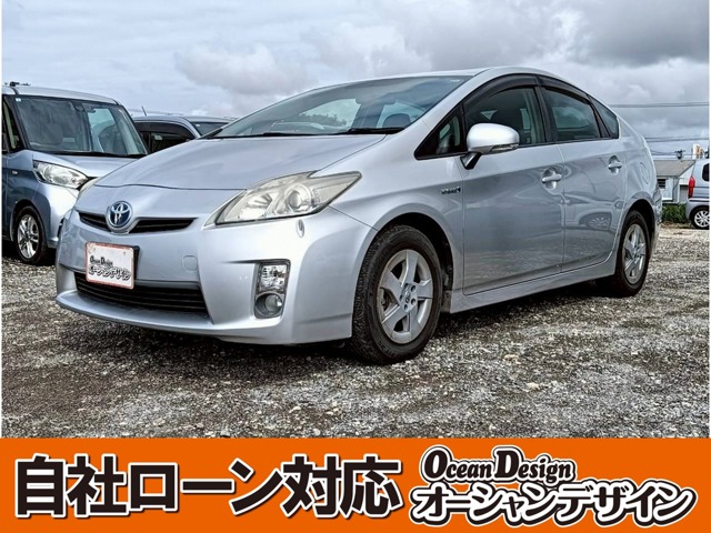 トヨタ プリウス