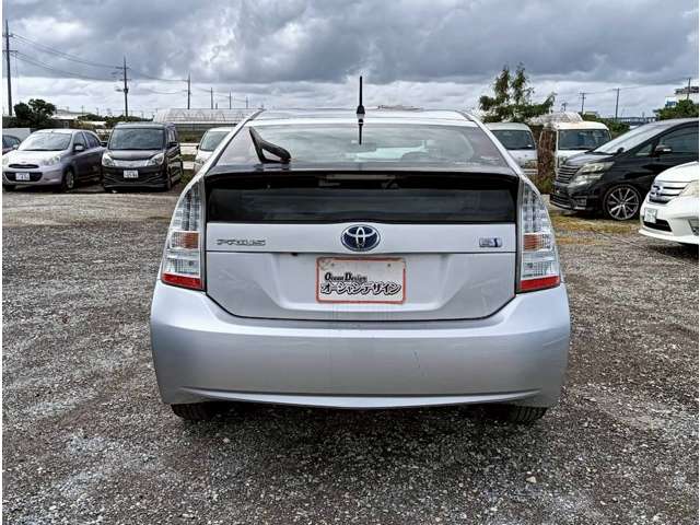 トヨタ プリウス