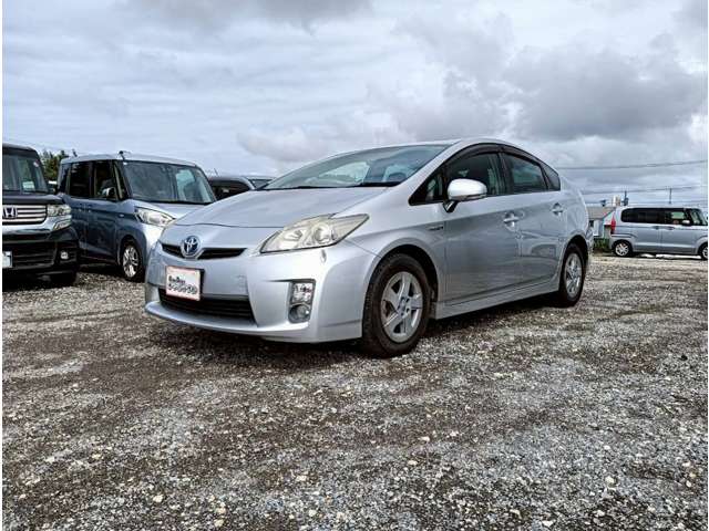 トヨタ プリウス