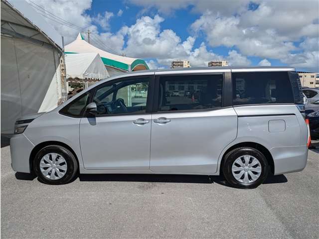 トヨタ ヴォクシー