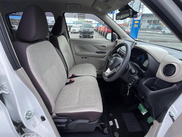 日産 デイズ
