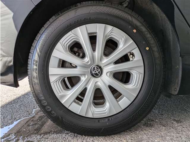 トヨタ プリウス