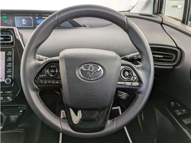 トヨタ プリウス