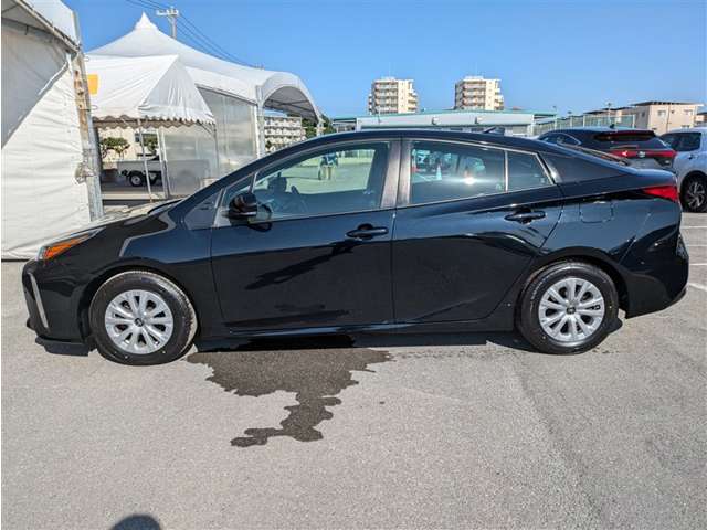 トヨタ プリウス