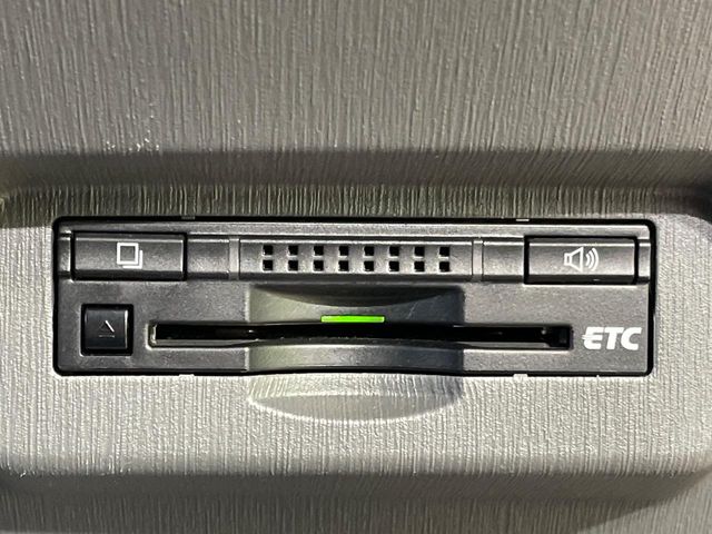 トヨタ プリウスα