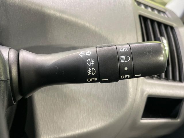 トヨタ プリウスα