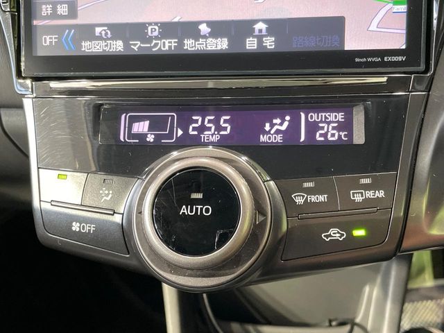 トヨタ プリウスα