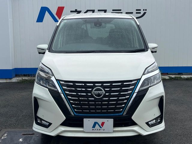 日産 セレナ