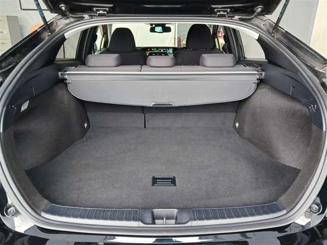 トヨタ プリウス