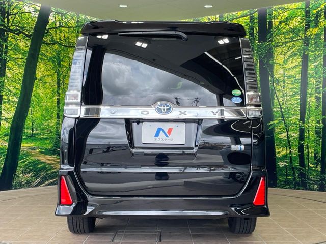 トヨタ ヴォクシー