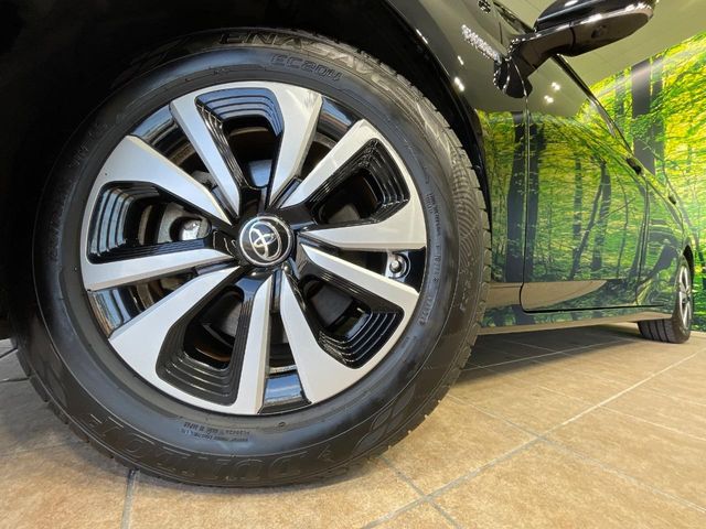 トヨタ プリウスPHV