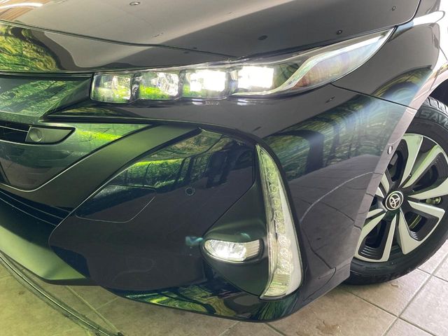 トヨタ プリウスPHV