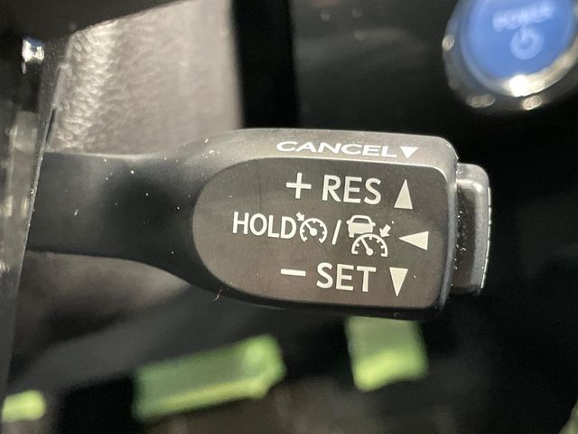 トヨタ プリウスPHV