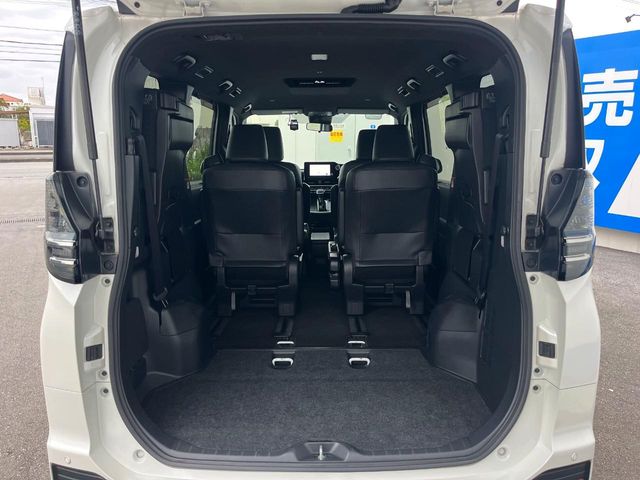 トヨタ ヴォクシー