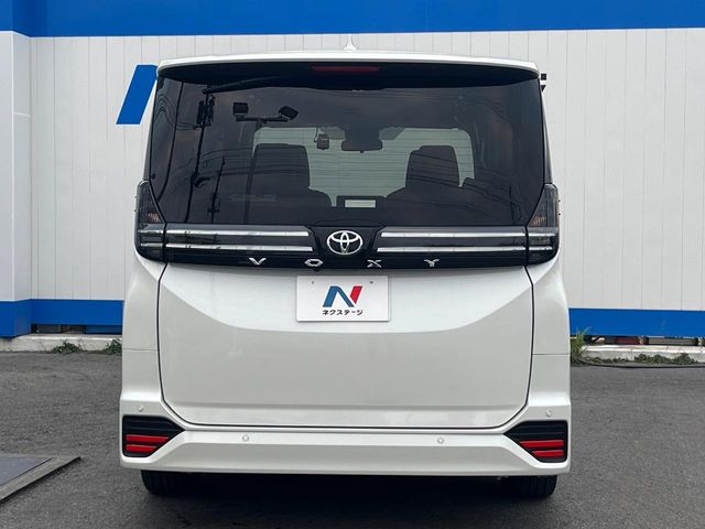 トヨタ ヴォクシー