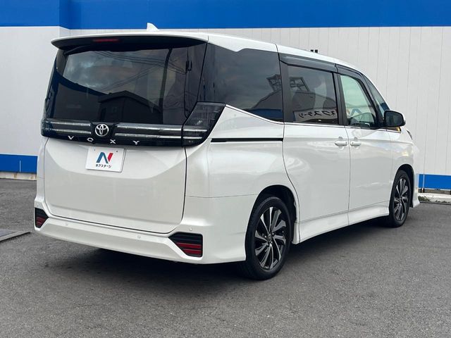 トヨタ ヴォクシー