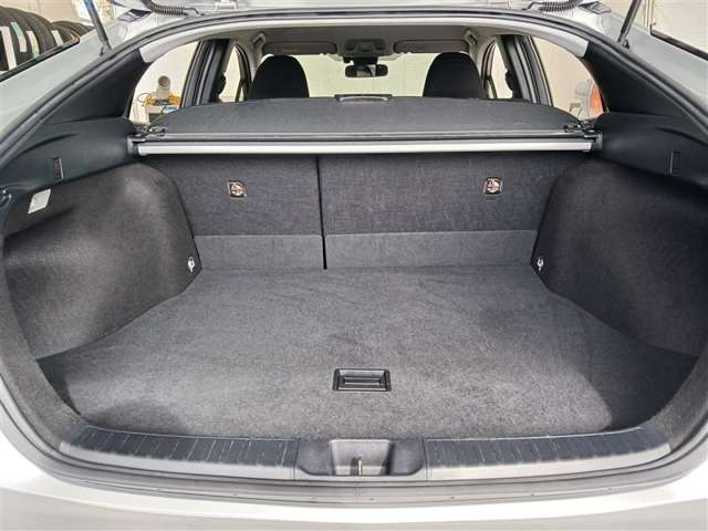 トヨタ プリウス