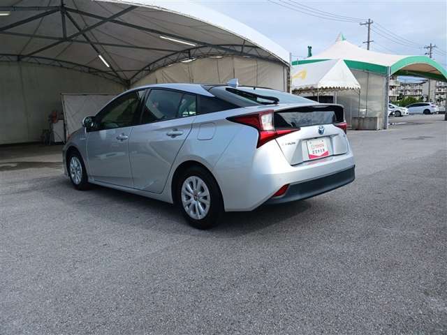 トヨタ プリウス