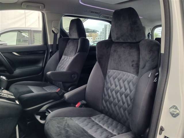 トヨタ ヴェルファイア