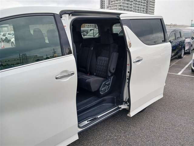 トヨタ ヴェルファイア