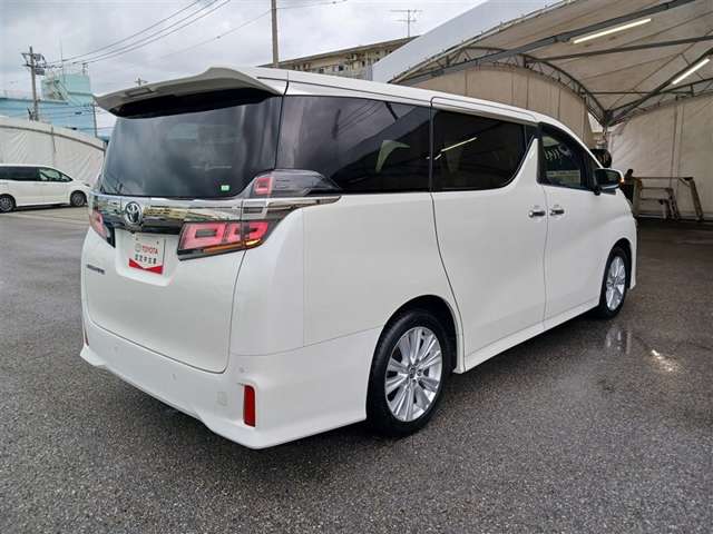 トヨタ ヴェルファイア