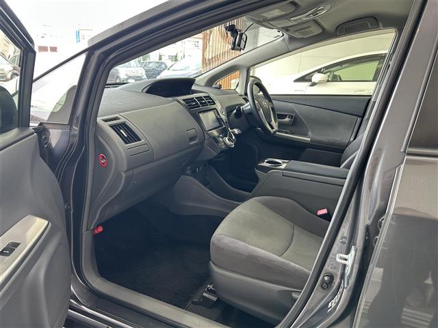 トヨタ プリウスα