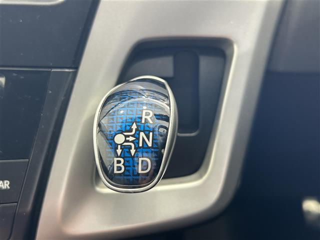 トヨタ プリウスα