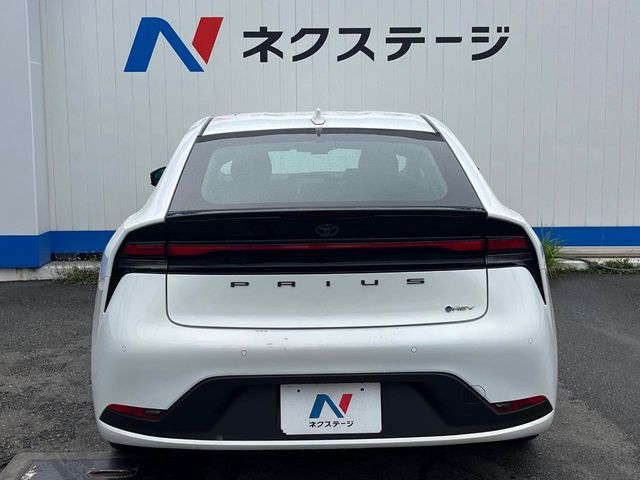 トヨタ プリウス