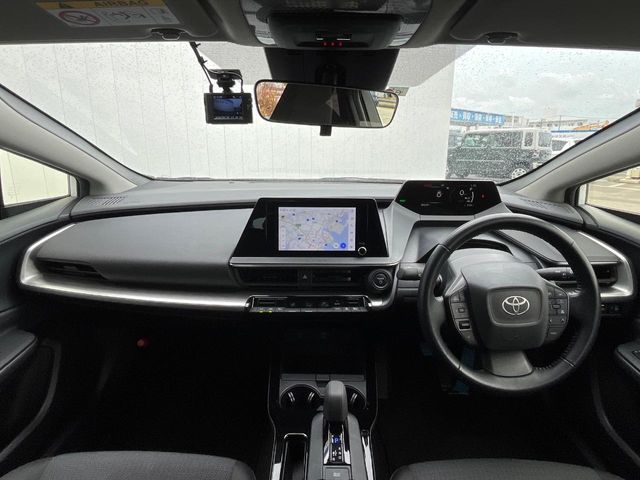 トヨタ プリウス