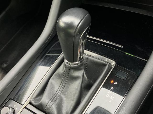 マツダ MAZDA3セダン