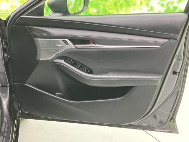 マツダ MAZDA3セダン