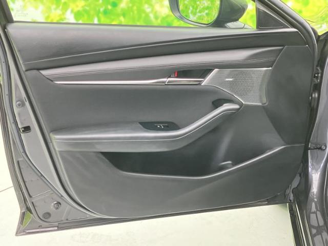 マツダ MAZDA3セダン