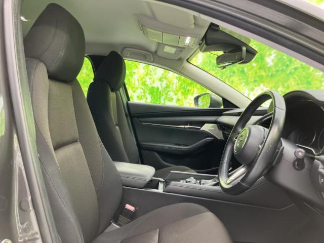 マツダ MAZDA3セダン