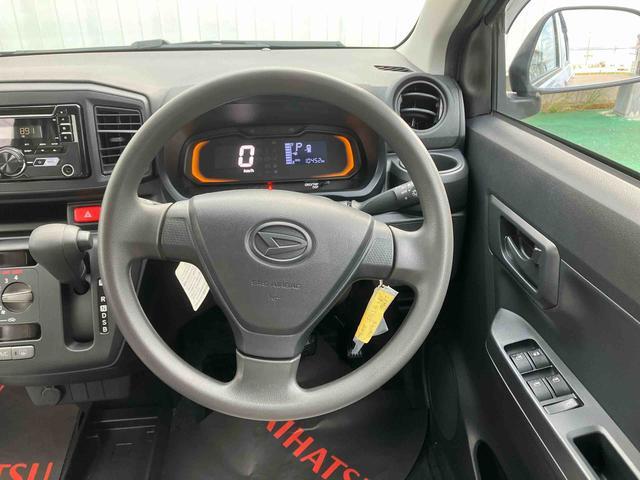 ダイハツ ミライース