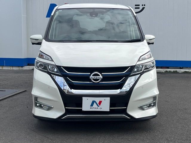 日産 セレナ