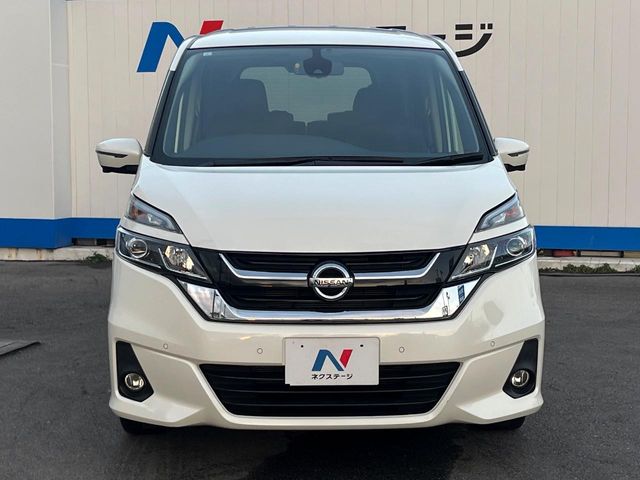 日産 セレナ