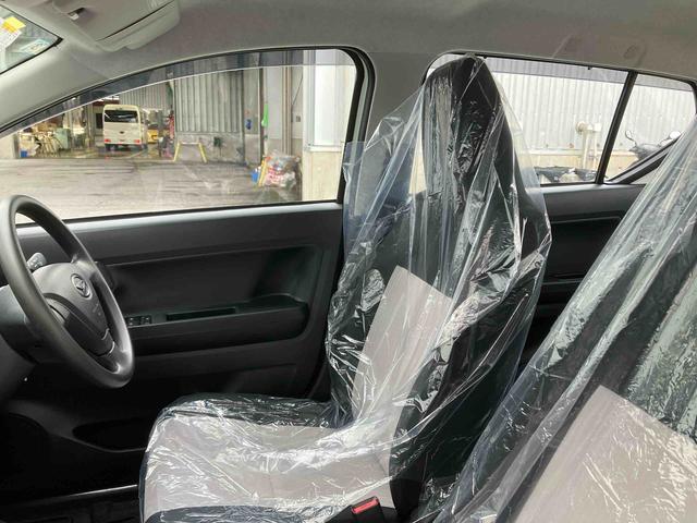 ダイハツ ミライース