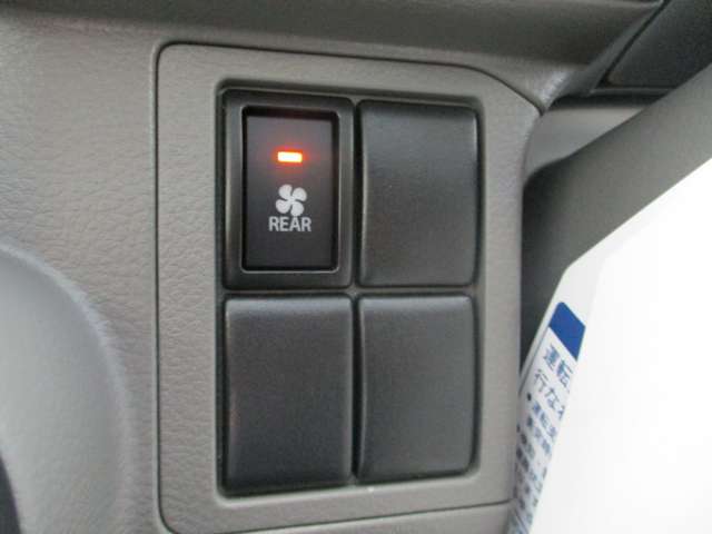 日産 NV100クリッパー