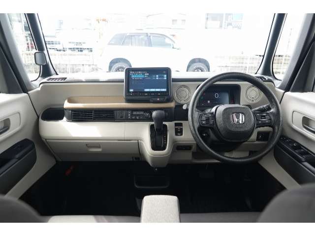 ホンダ N-BOX