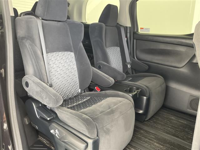 トヨタ ヴェルファイア