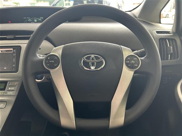 トヨタ プリウス