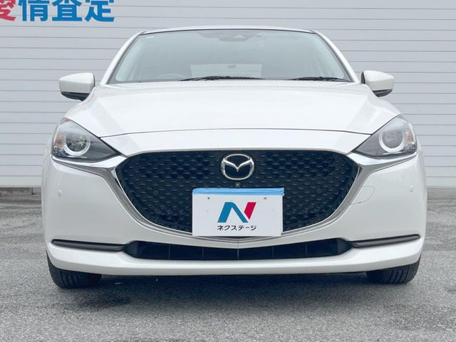 マツダ MAZDA2