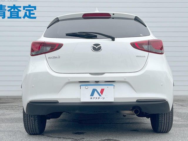 マツダ MAZDA2