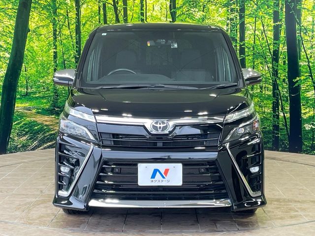 トヨタ ヴォクシー