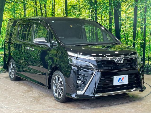 トヨタ ヴォクシー