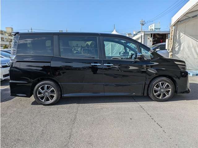 トヨタ ヴォクシー