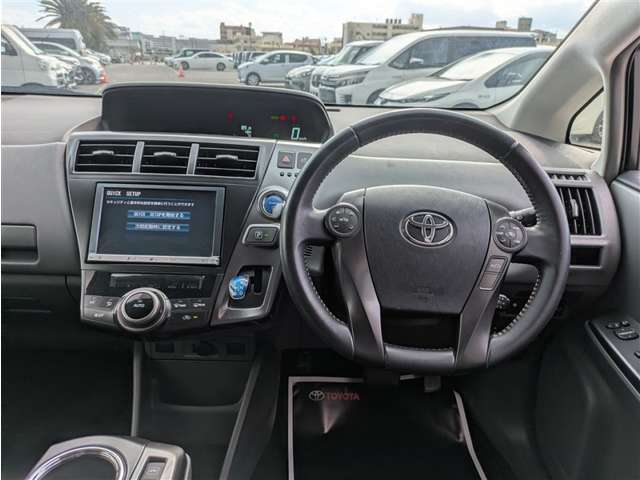 トヨタ プリウスα